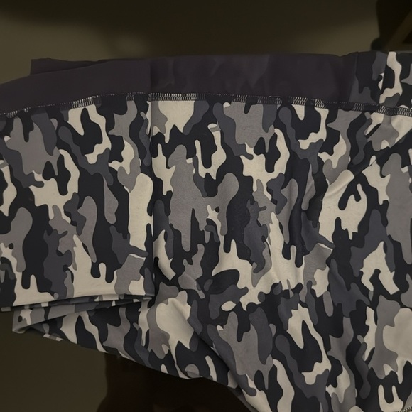 Fabletics PowerHold Camouflage Leggings - Picture 4 of 11